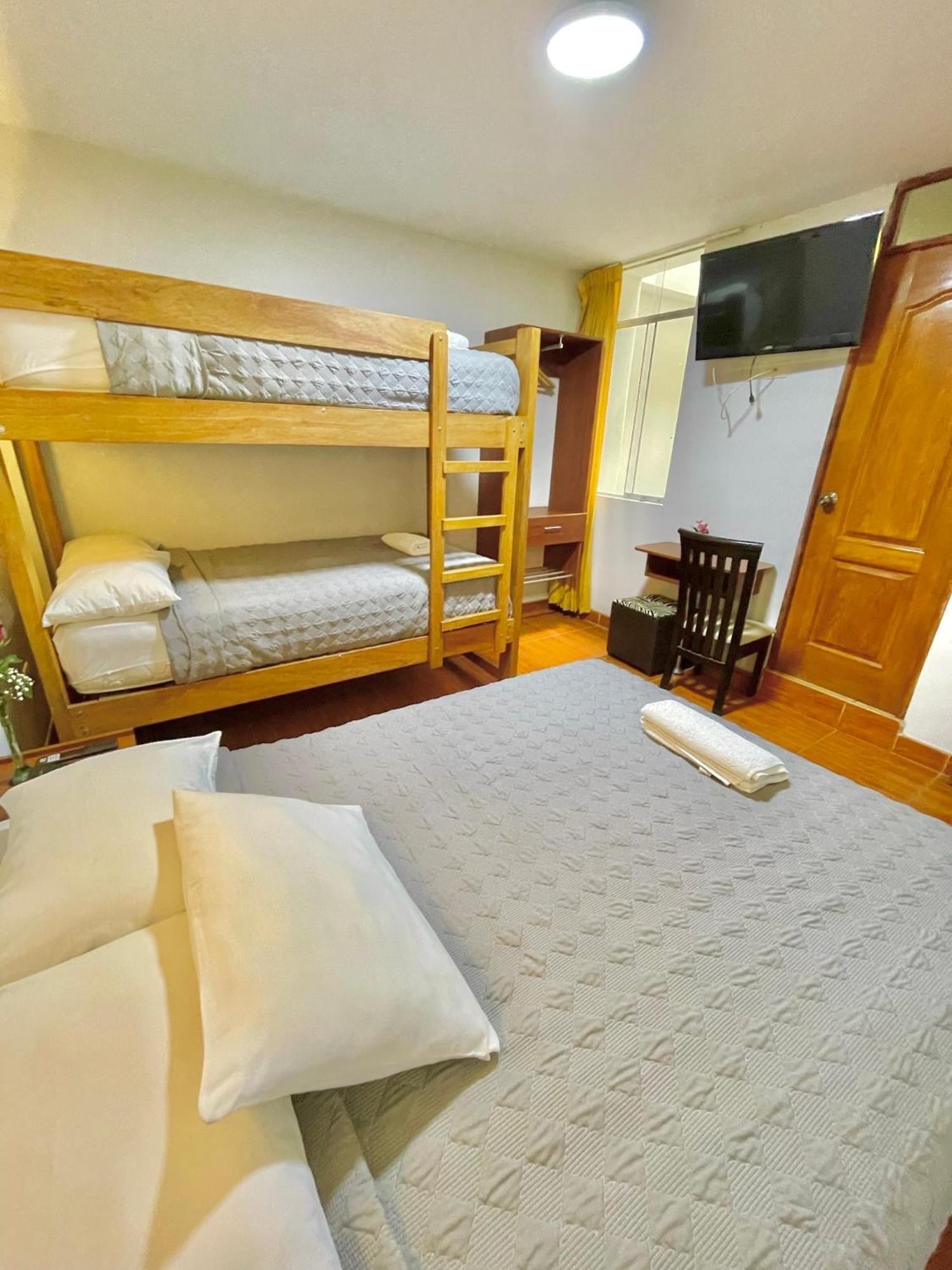 Jultom Inn Hotel & Suites 特鲁希略 外观 照片