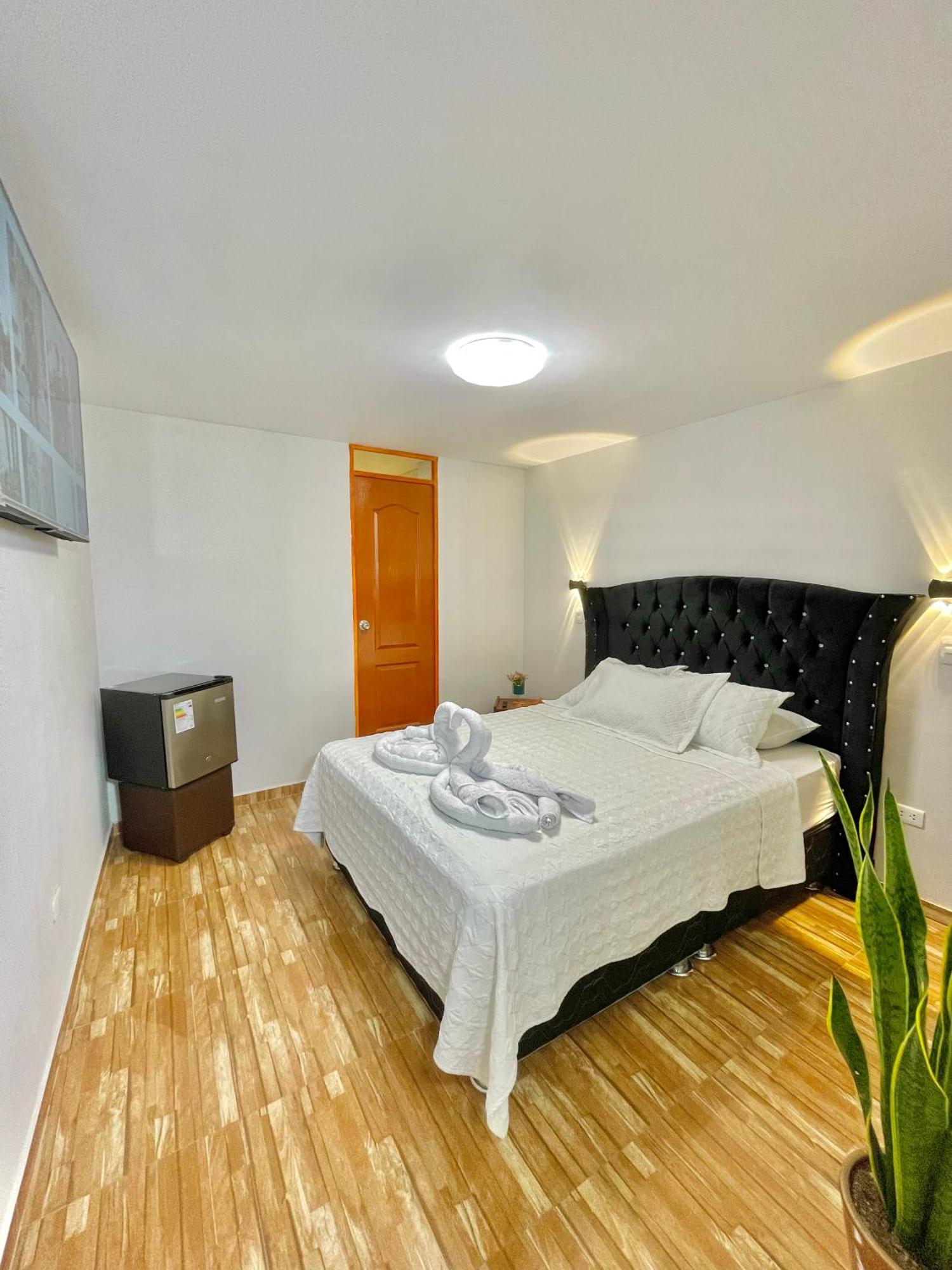 Jultom Inn Hotel & Suites 特鲁希略 外观 照片