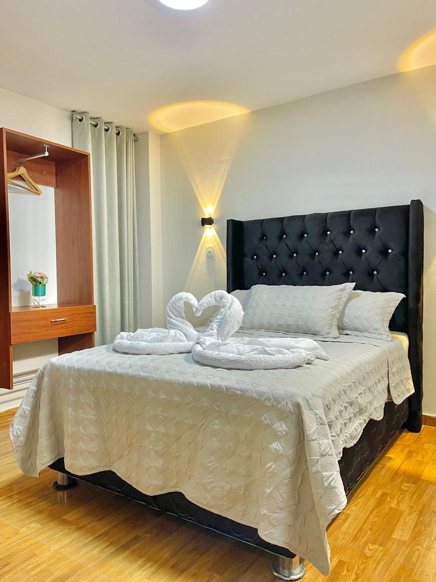Jultom Inn Hotel & Suites 特鲁希略 外观 照片